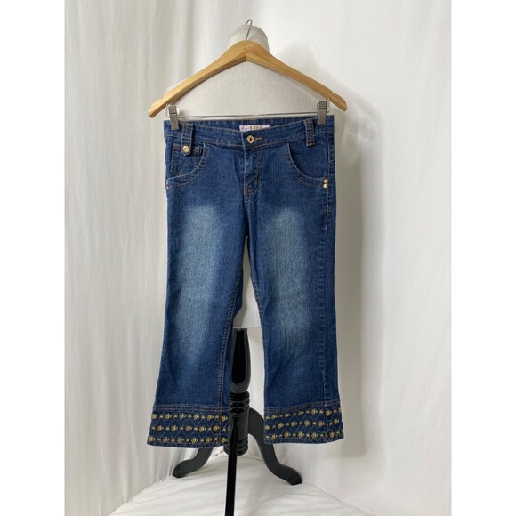 SouthPole Girls Capri Jeans Blue and Gold Embroidered 5 Pocket Size 14 X 20.5 - Picture 2 of 15